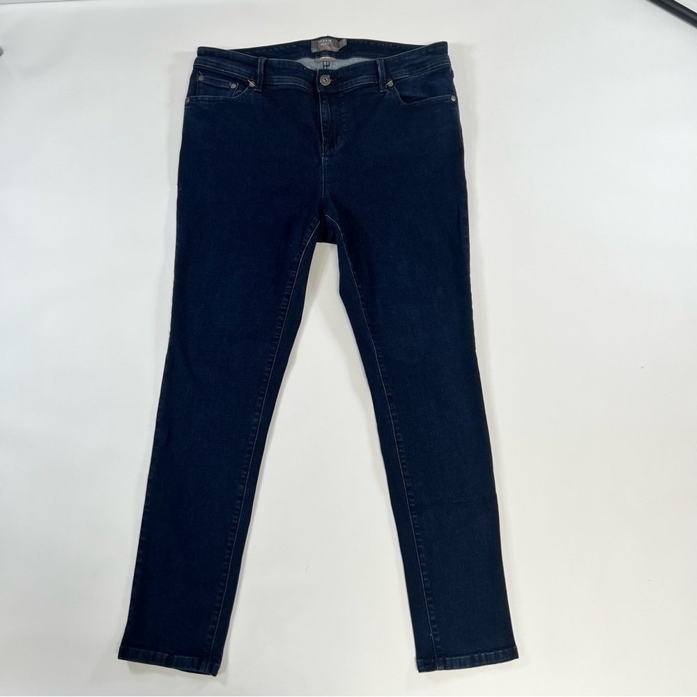 Torrid “Feel the Fit” Luxe Skinny Jeans – Women’s 18T